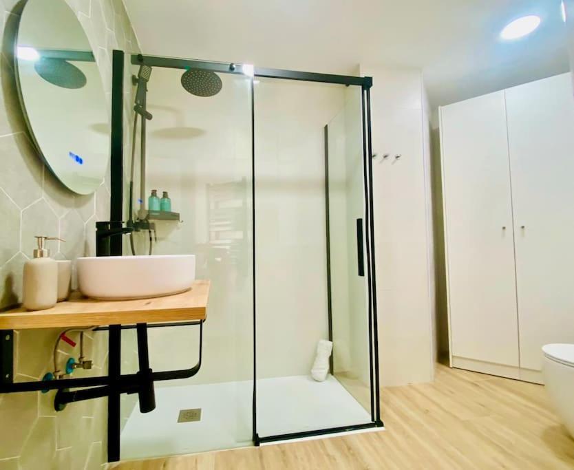Bajo A - Design & Comfort In Ruzafa Soho Valencia Bagian luar foto