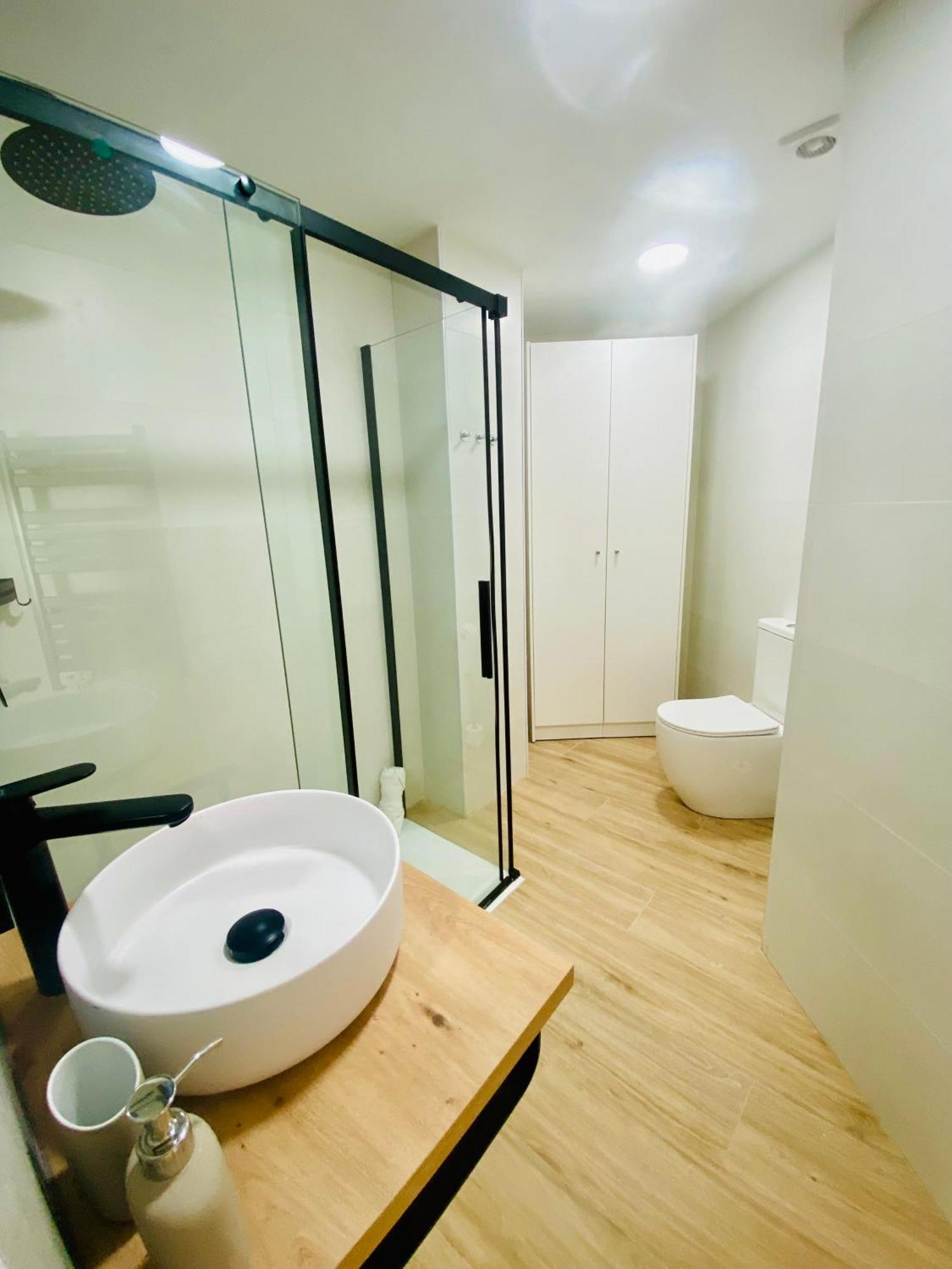 Bajo A - Design & Comfort In Ruzafa Soho Valencia Bagian luar foto